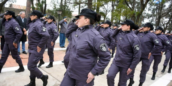 Cómo viven y trabajan las mujeres penitenciarias en una institución históricamente masculina